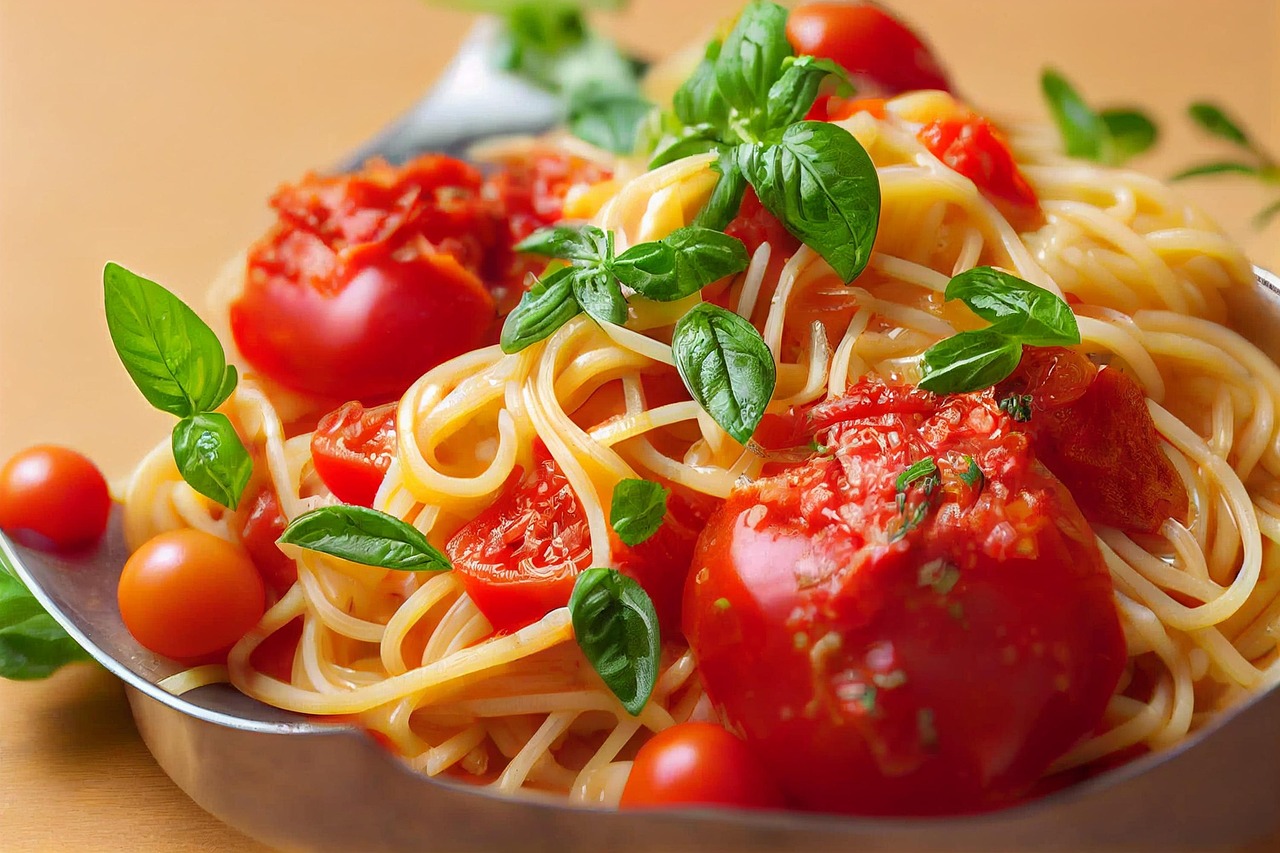 spaghetti with fresh tomatoes and basil